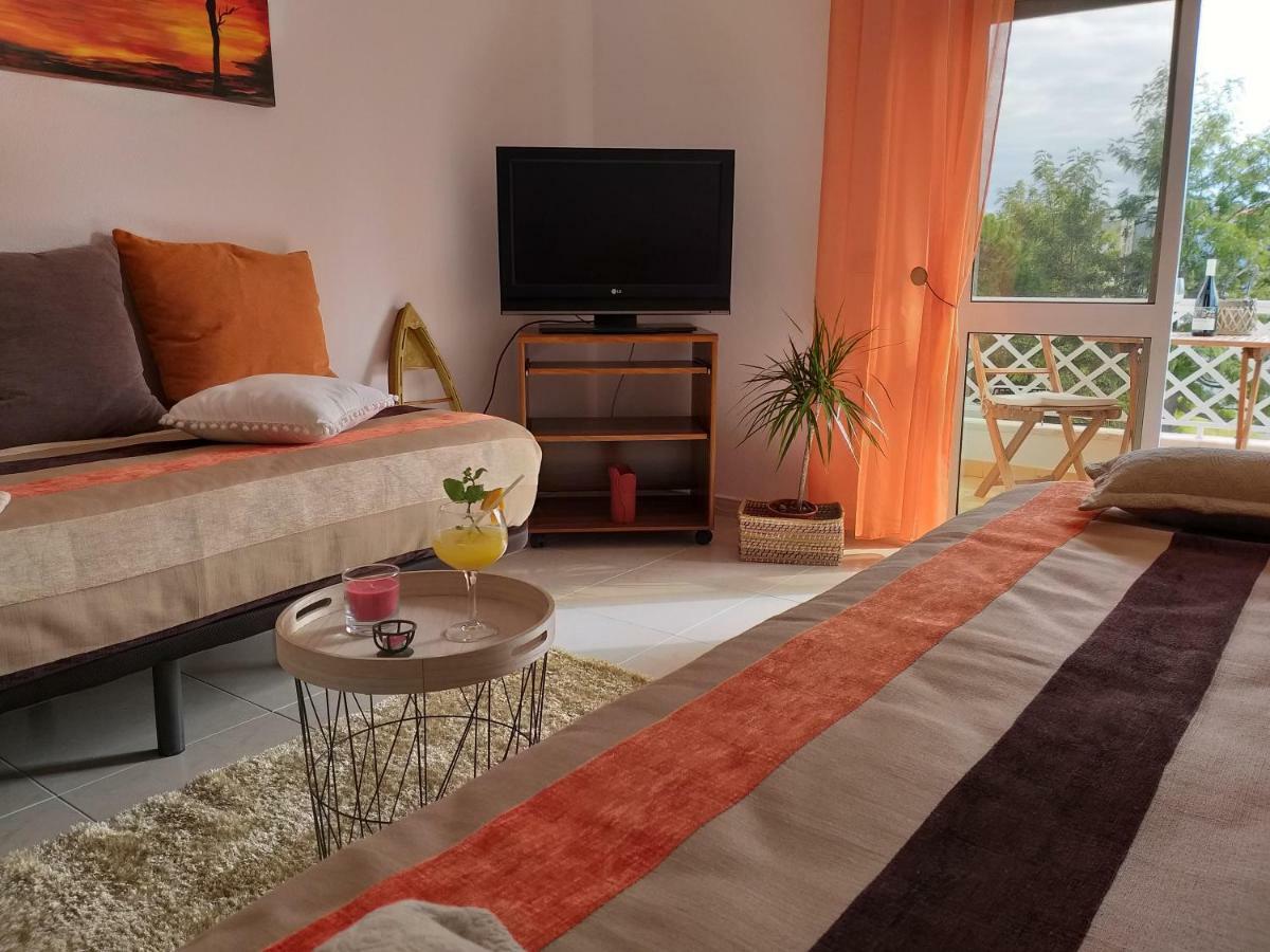 Apartment Pretty Sunny Guest